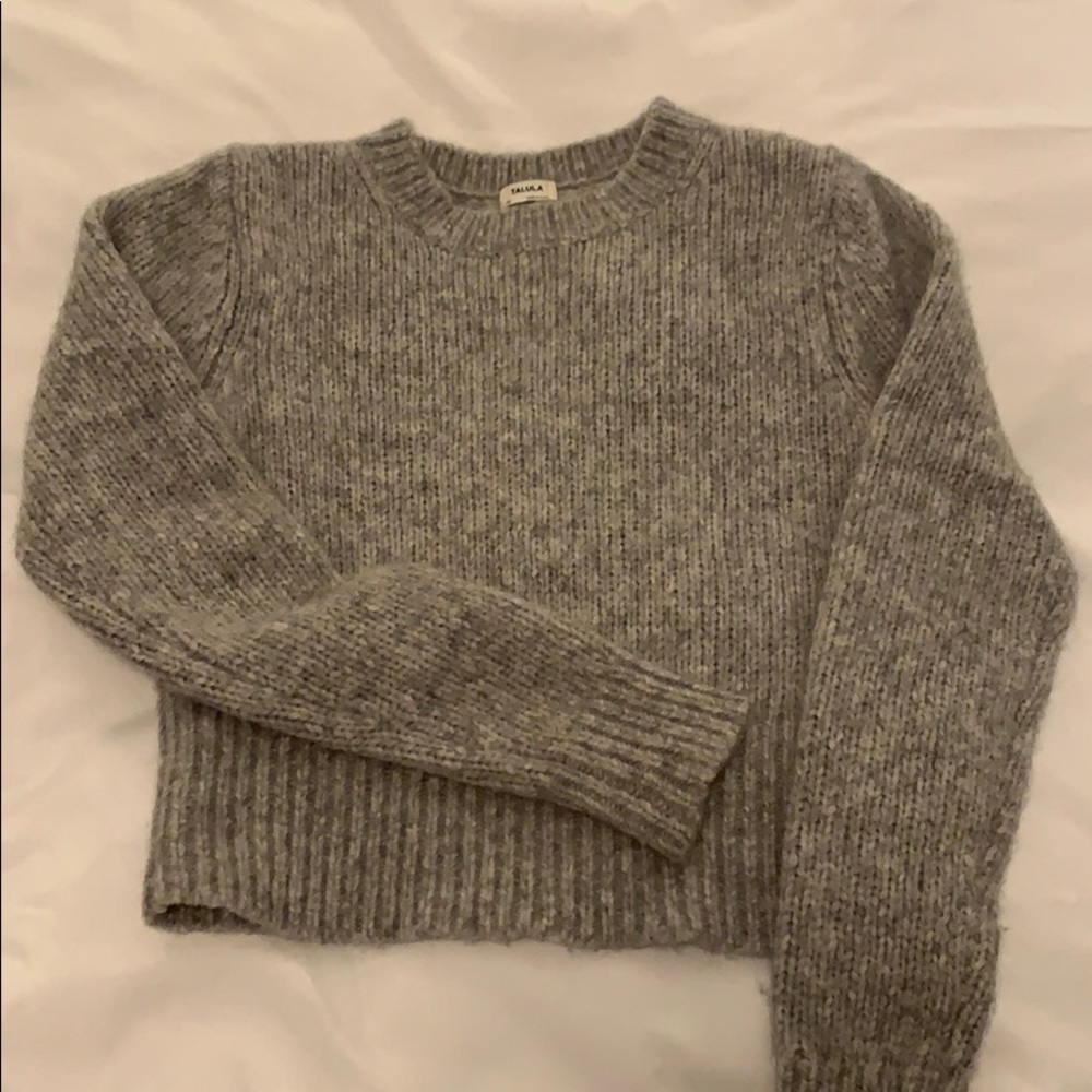 Aritzia Talula sweater